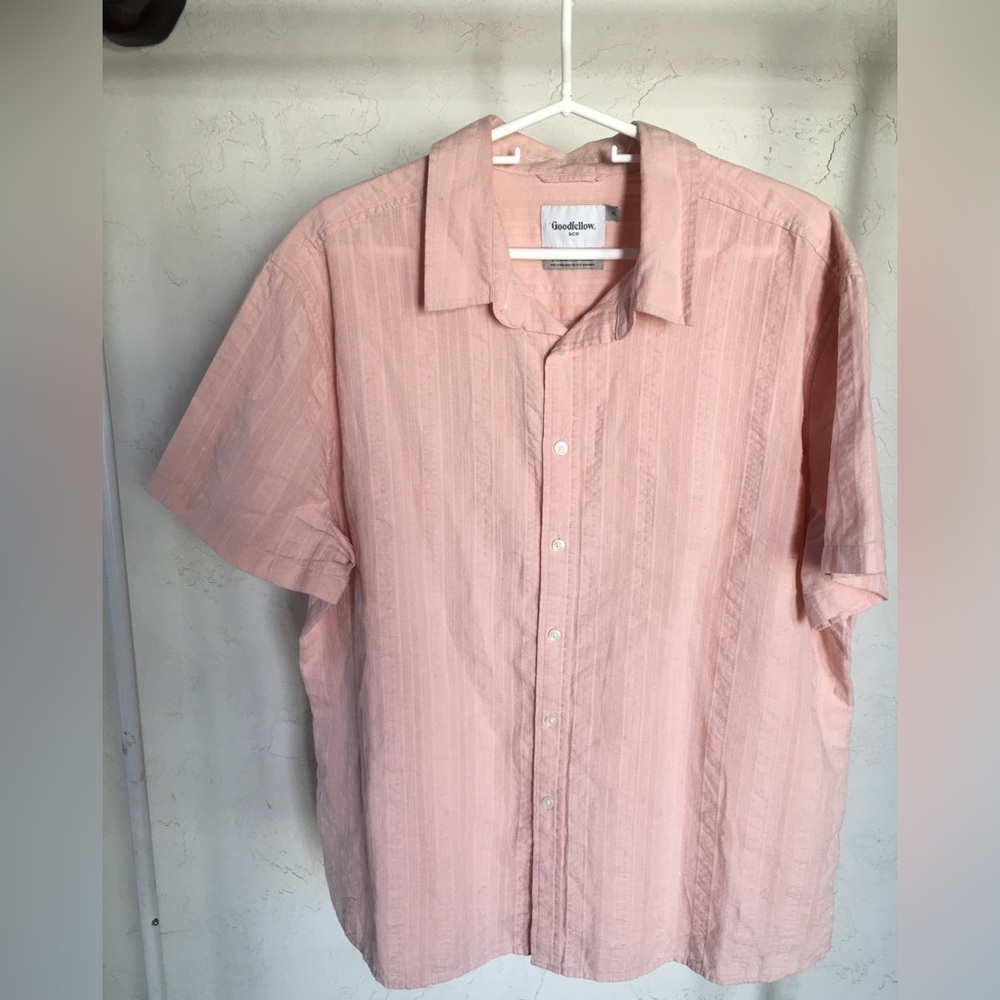 Men’s Short Sleeve Woven Button-down Shirt